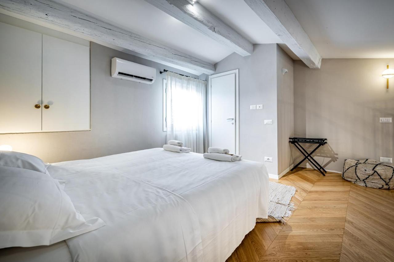 Hs4U Ricasoli Luxury Apartment Near Duomo N. 3 フィレンツェ エクステリア 写真