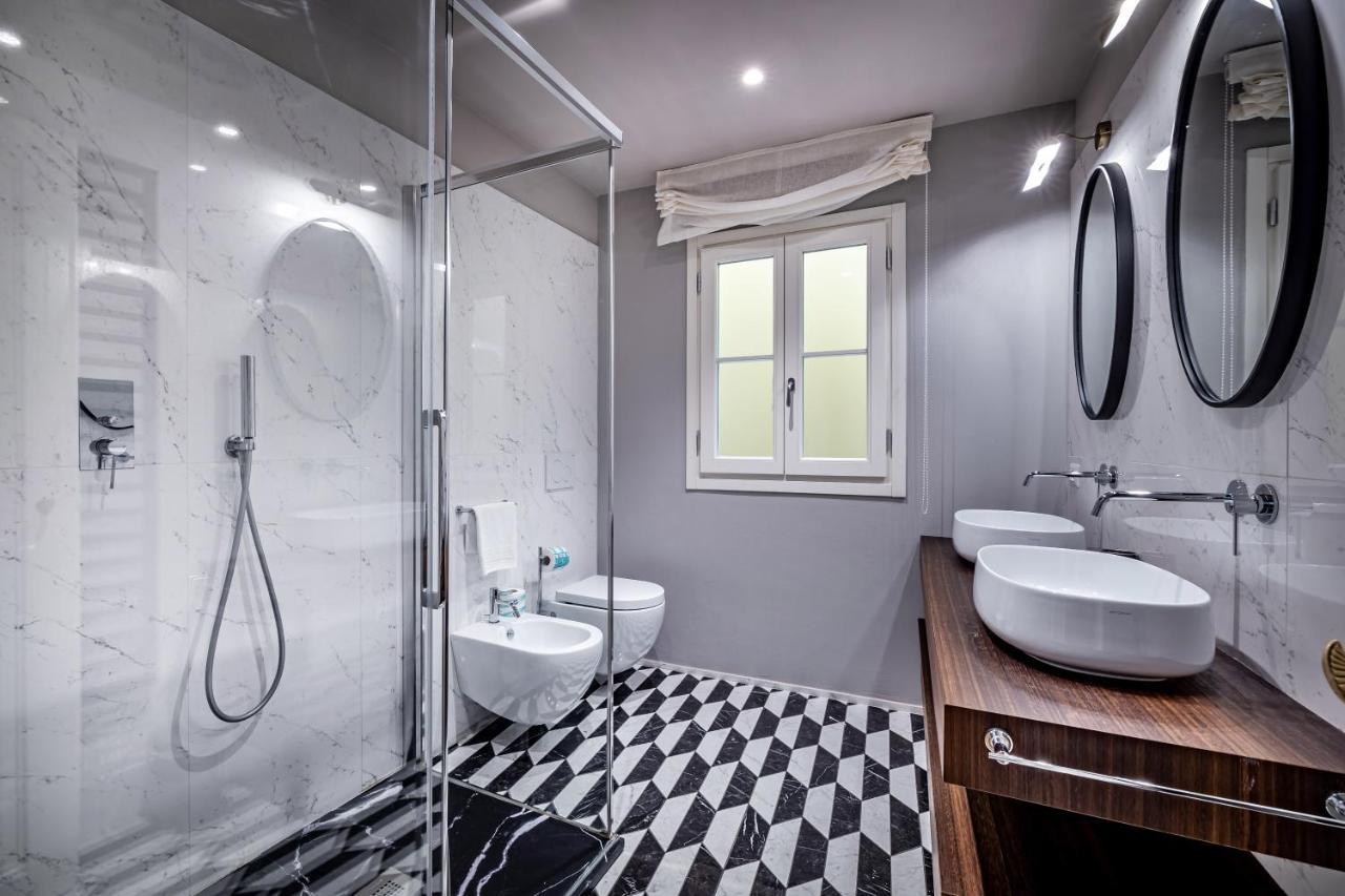 Hs4U Ricasoli Luxury Apartment Near Duomo N. 3 フィレンツェ エクステリア 写真